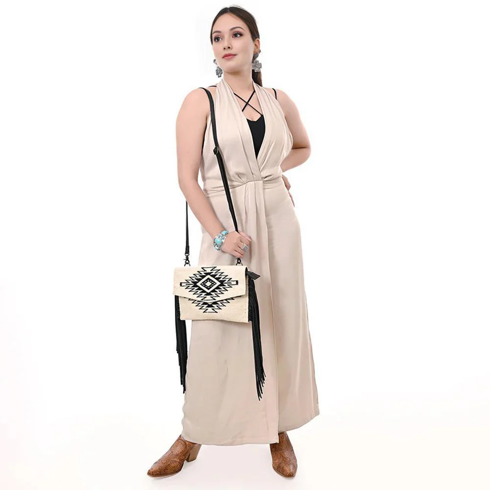 American Darling Women's Saddle Blanket Leather Back Western Handbag/Crossbody Bag - Image 3