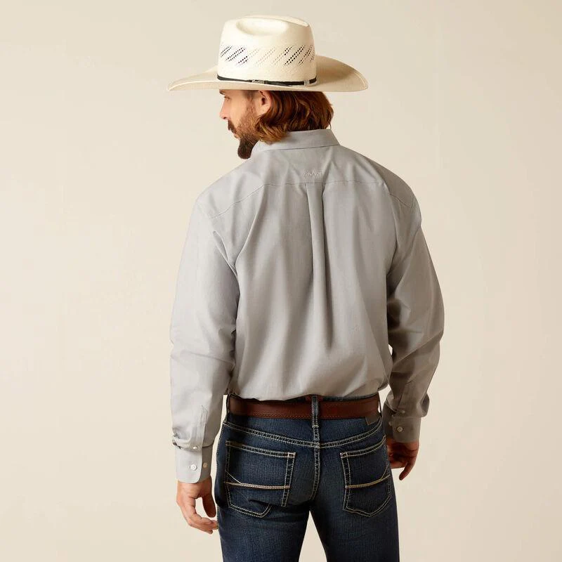 Ariat Men's Western Shirt Classic Fit Long Sleeve Wrinkle Free Solid Pinpoint Oxford - Image 2