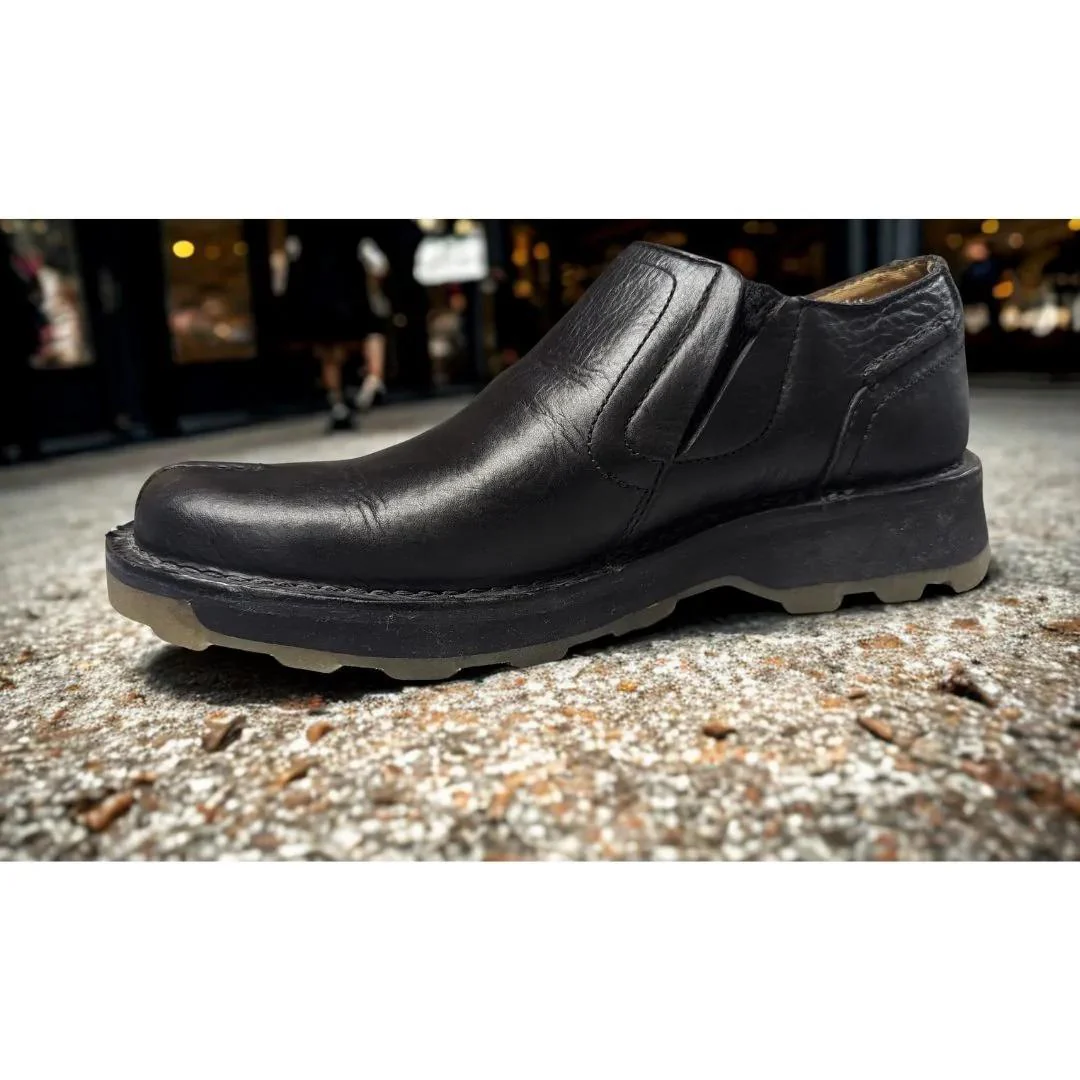Dr. Martens Men's Black Leather Shoe - Clearance - Image 7
