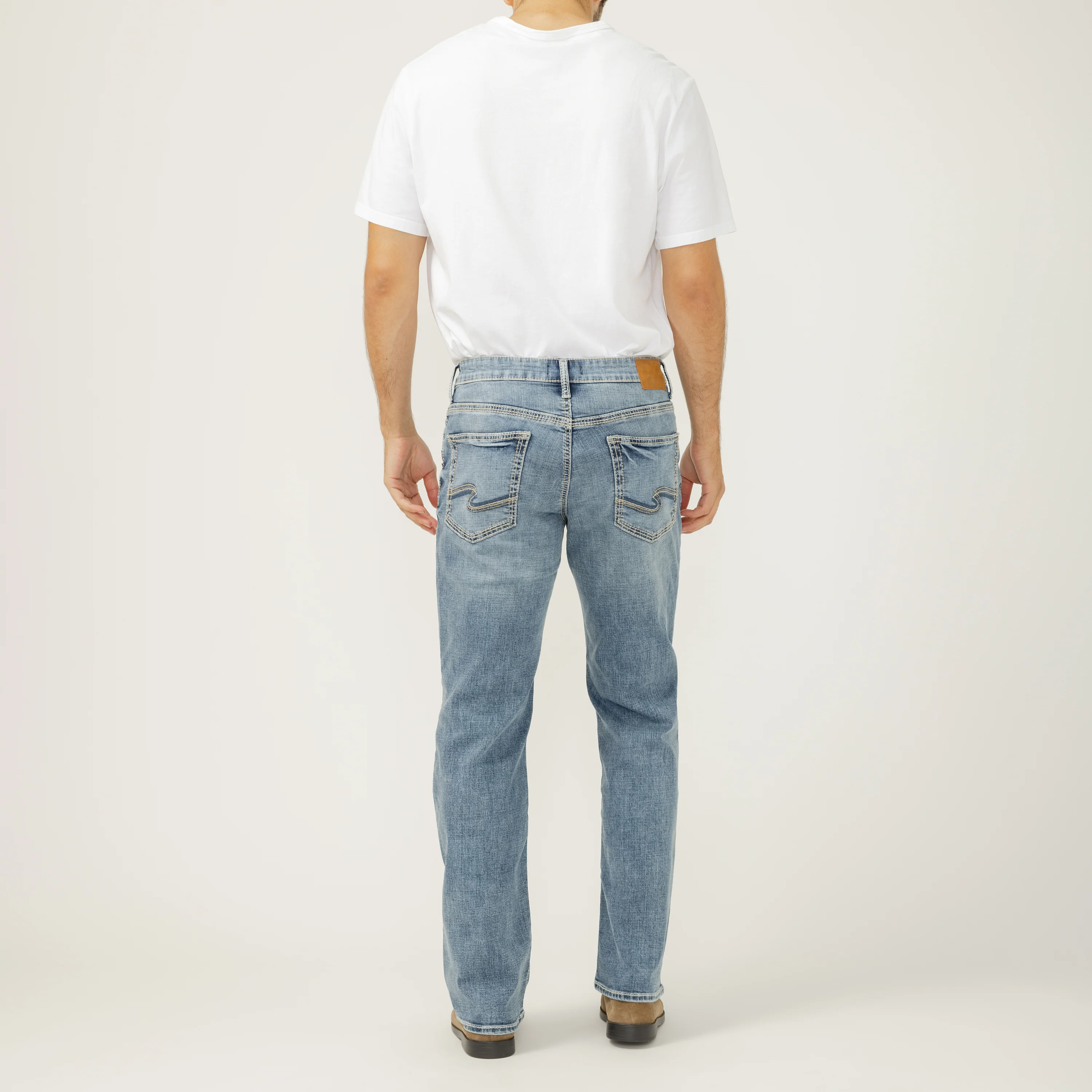 Silver Jeans Co Men's Gordie Loose Fit Straight Leg Jeans