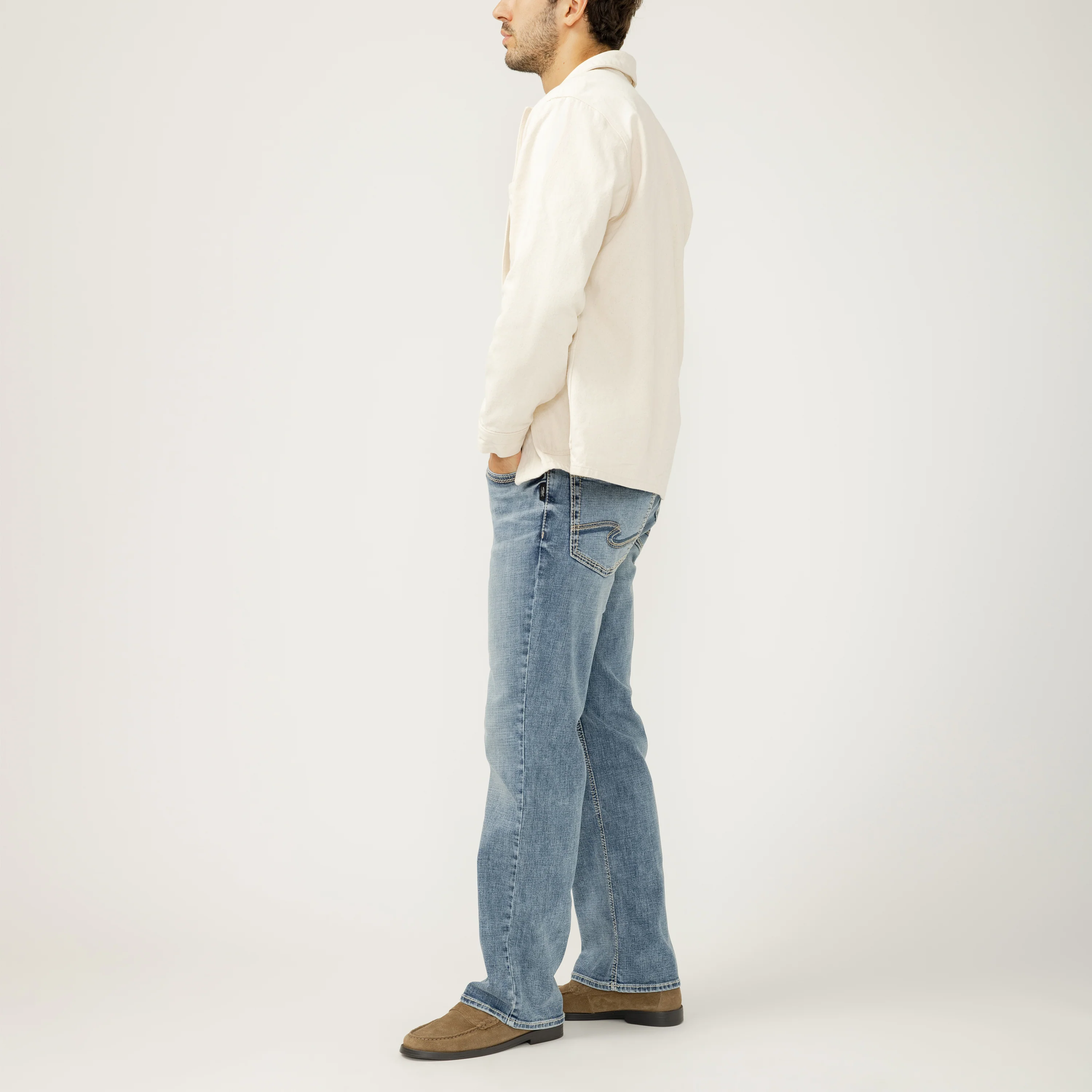 Silver Jeans Co Men's Gordie Loose Fit Straight Leg Jeans - Image 4