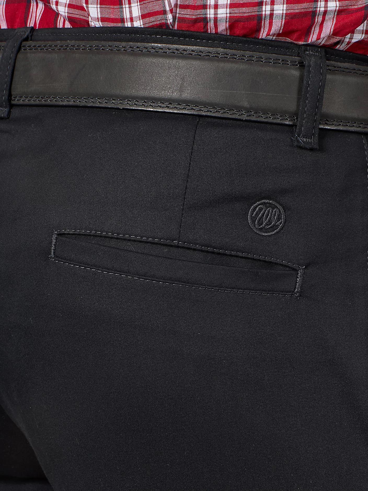 Wrangler Men's Casual Pleated Front Relaxed Fit Pants - Image 3