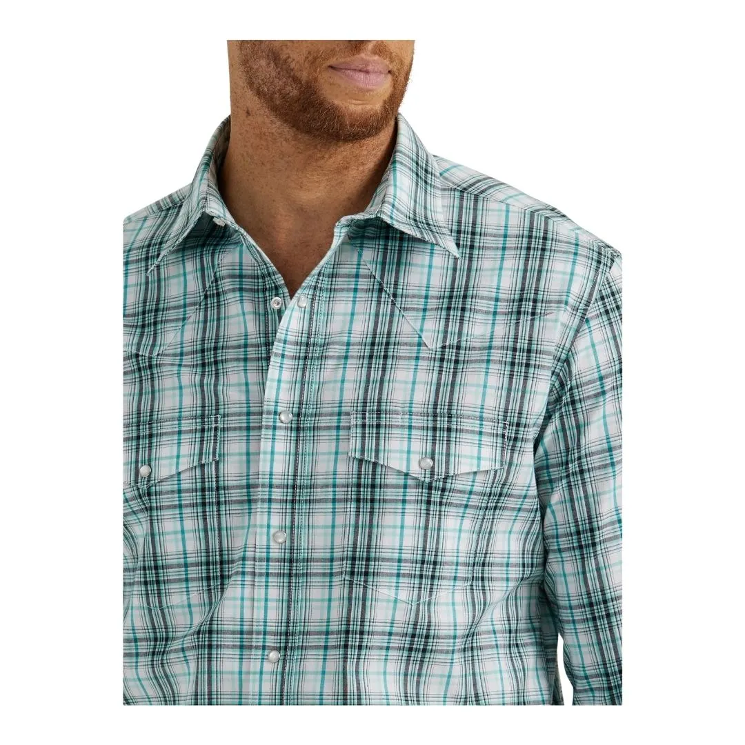 Wrangler Men's Wrinkle Resist Long Sleeve Shirt Classic Fit Turquoise - Image 2