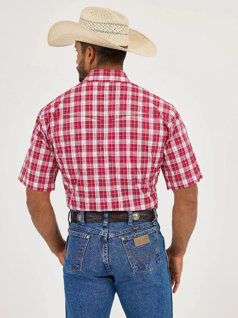 Wrangler Men's Wrinkle Resistant Short Sleeve Snap Shirt Red - Image 2